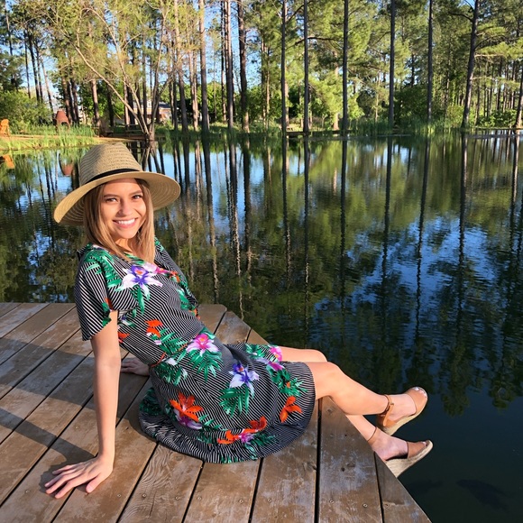 Meet your Posher, Karen - Picture 8 of 15